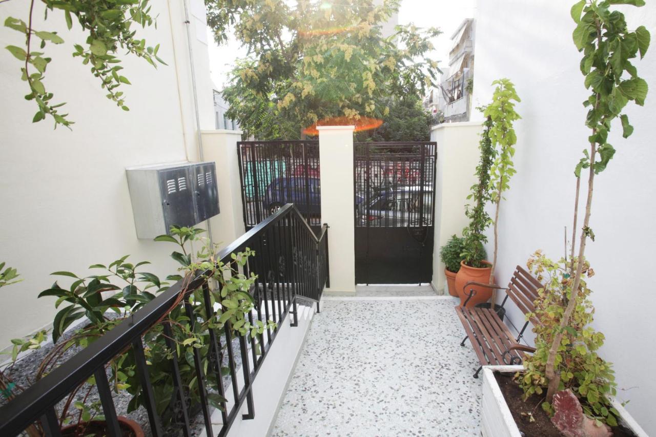 Live In Athens, Thiseio Historic House المظهر الخارجي الصورة