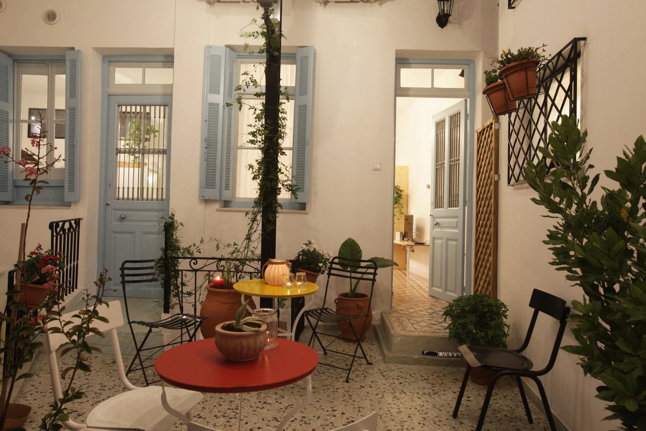 Live In Athens, Thiseio Historic House المظهر الخارجي الصورة