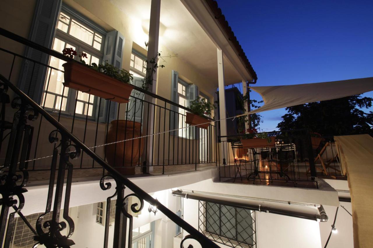 Live In Athens, Thiseio Historic House المظهر الخارجي الصورة